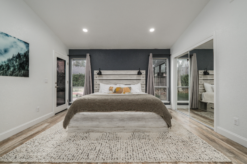 9161 Kneeland Ct - Photo 4 of 50