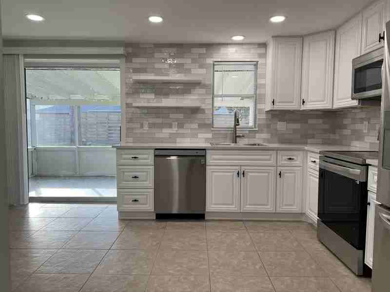 8820 Pohoy Ave - Photo 2 of 18