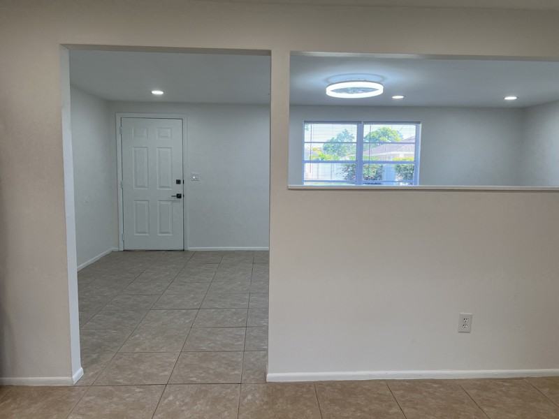 8820 Pohoy Ave - Photo 7 of 18