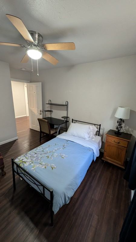 1004 Ne 28th St #1-2-3-4 - Photo 7 of 27