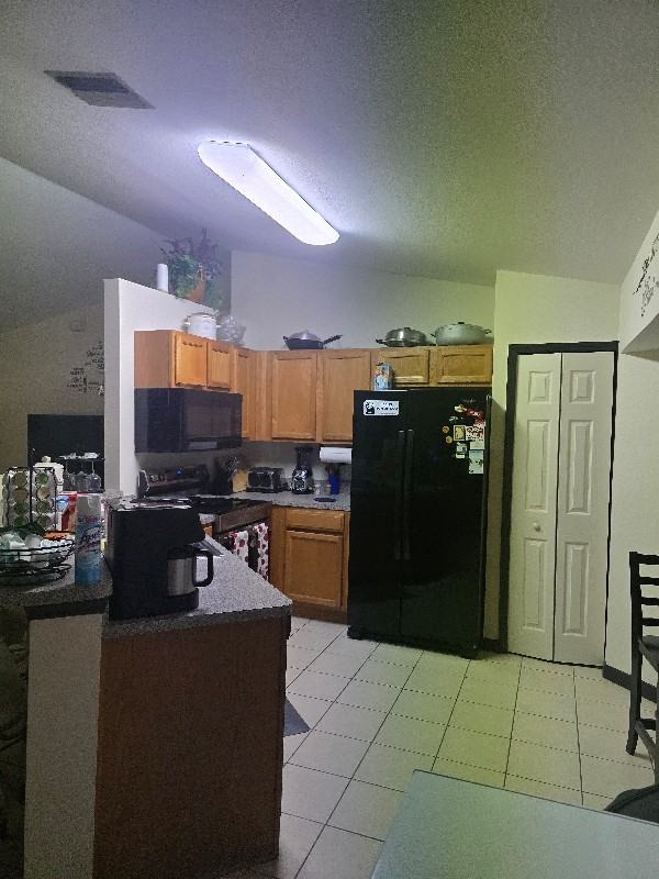 17351 Metcalf Ave - Photo 3 of 8