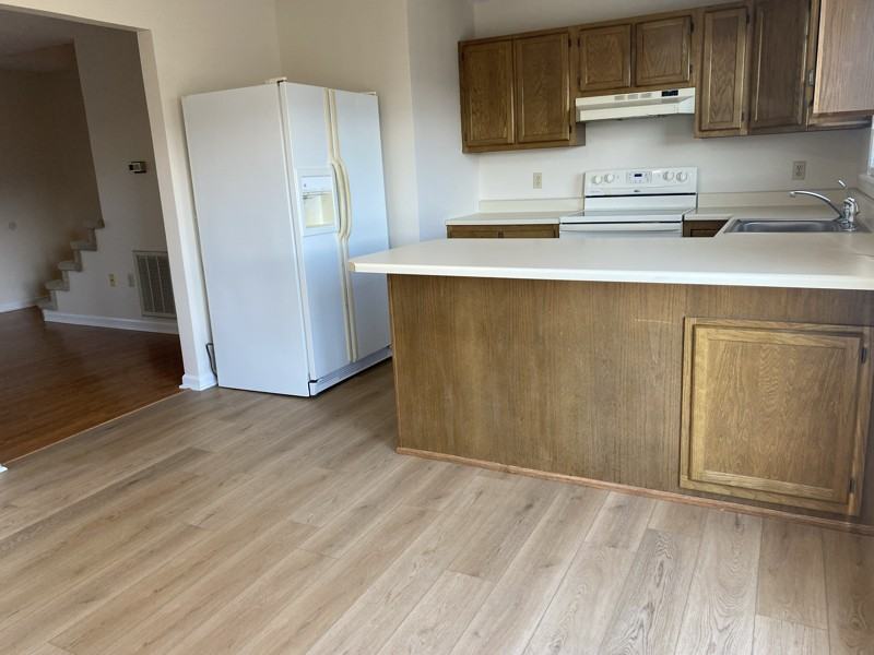 506 Dover St - Photo 3 of 9