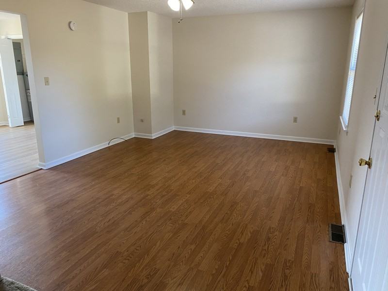 506 Dover St - Photo 5 of 9