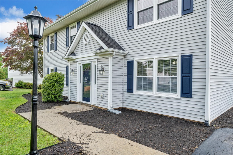 165 N Rome Dr - Photo 3 of 50