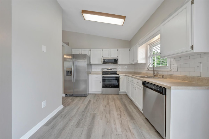 165 N Rome Dr - Photo 5 of 50