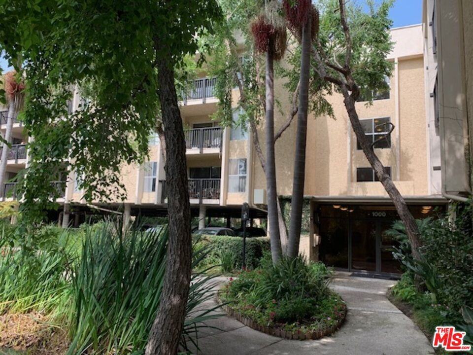 1115 Raintree Cir #1115 - Photo 6 of 10