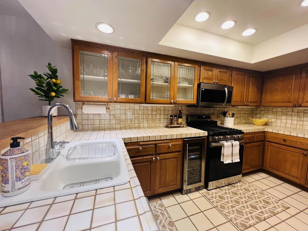 4008 Aguila St #4008D - Photo 5 of 21