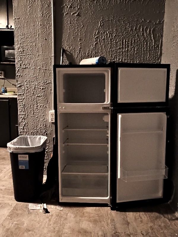 9 Nutt Ave #3 - Photo 6 of 7