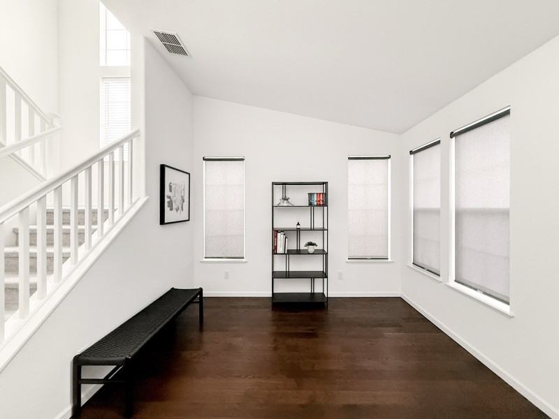 640 Granite Ln - Photo 3 of 46