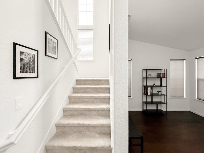 640 Granite Ln - Photo 4 of 46