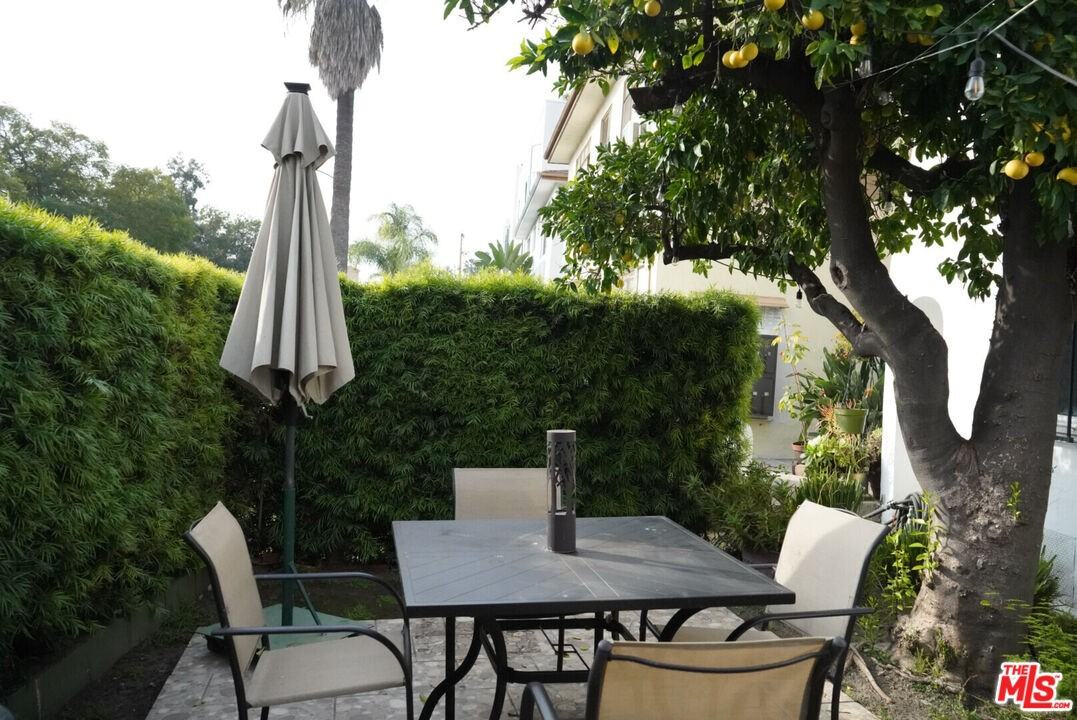 8361 Blackburn Ave #83611-2 - Photo 4 of 35