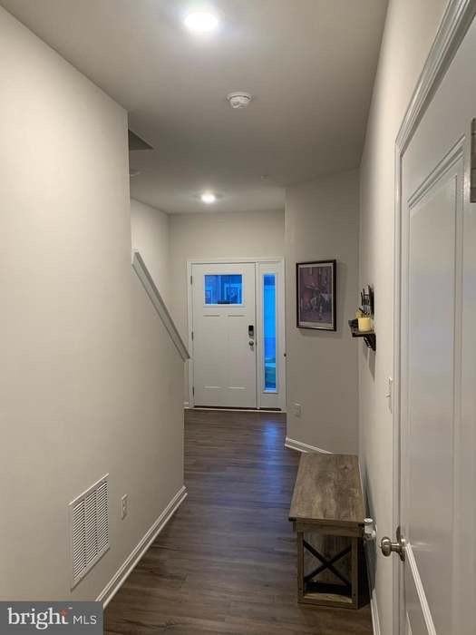 1809 Kellington Ct - Photo 2 of 5