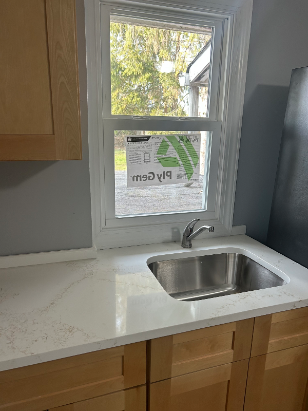 207 Drummond Ave - Photo 6 of 15