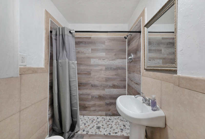 3216 71st Ave N - Photo 3 of 4