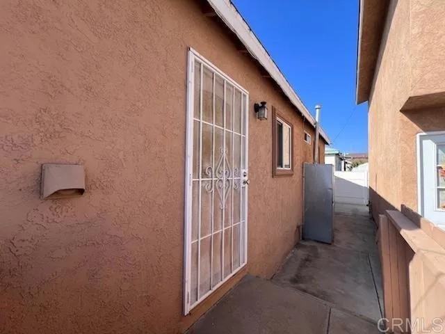 129 Oaklawn Ave #129-31 - Photo 7 of 22