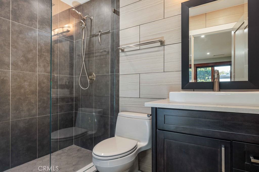 5672 Rich Hill Way #5672 - Photo 2 of 22