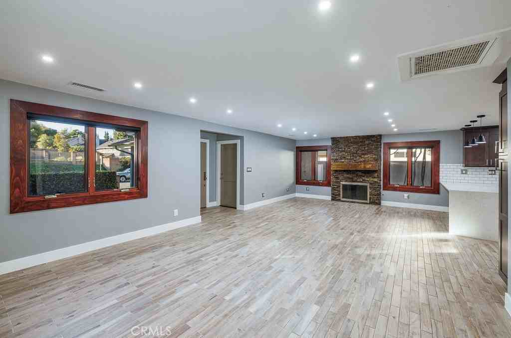 5672 Rich Hill Way #5672 - Photo 7 of 22