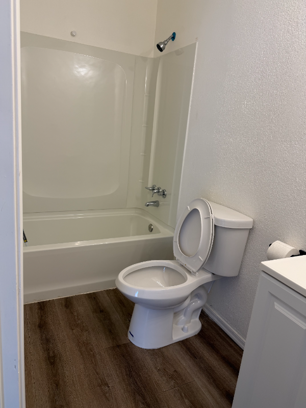 601 N Cameron Ave #6 - Photo 4 of 6