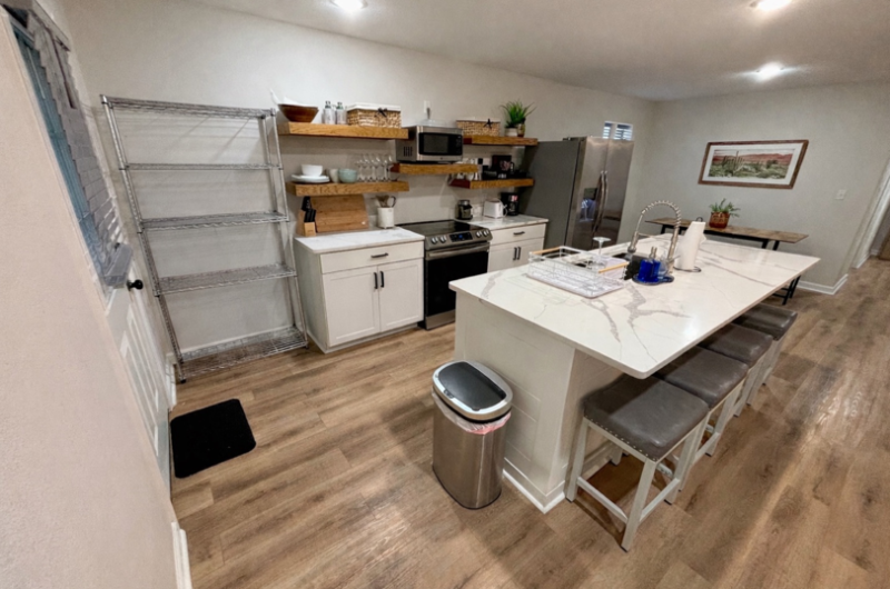 1528 E Devine St - Photo 5 of 13