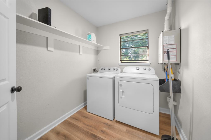 1528 E Devine St - Photo 6 of 13