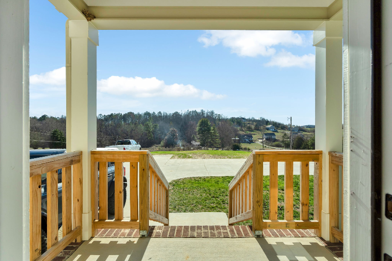 385 Hungry Hollow Rd Se - Photo 2 of 20