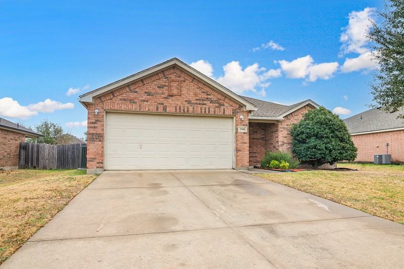 2508 Ashley Ln - Photo 2 of 28