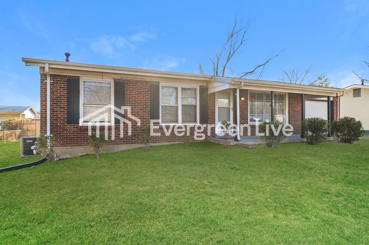 1310 Petite Dr - Photo 2 of 15
