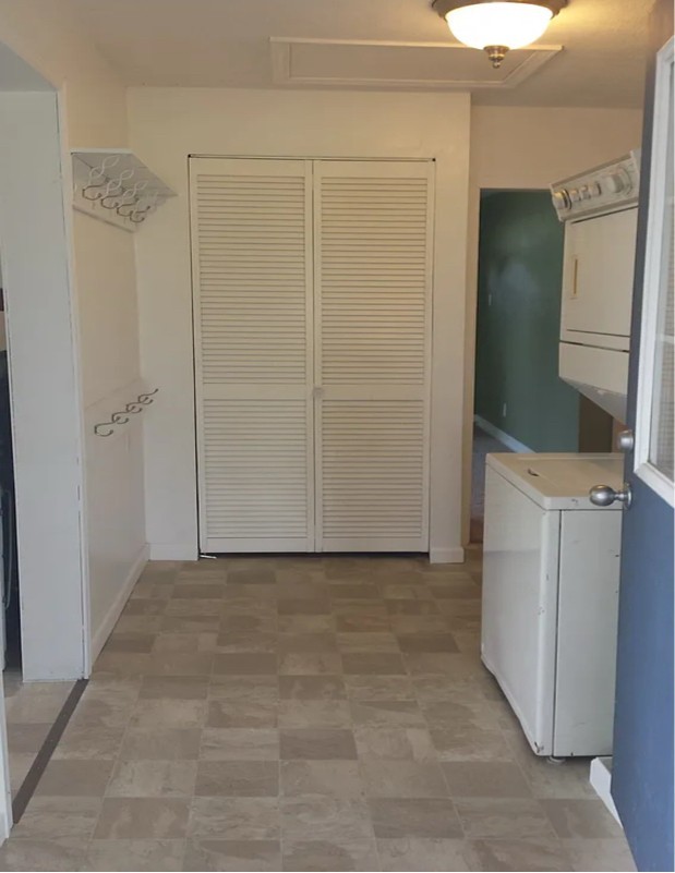 1441 N Genoa Clay Center Rd - Photo 2 of 8