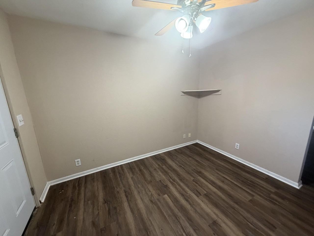 1505 Valleyview Ave - Photo 3 of 31