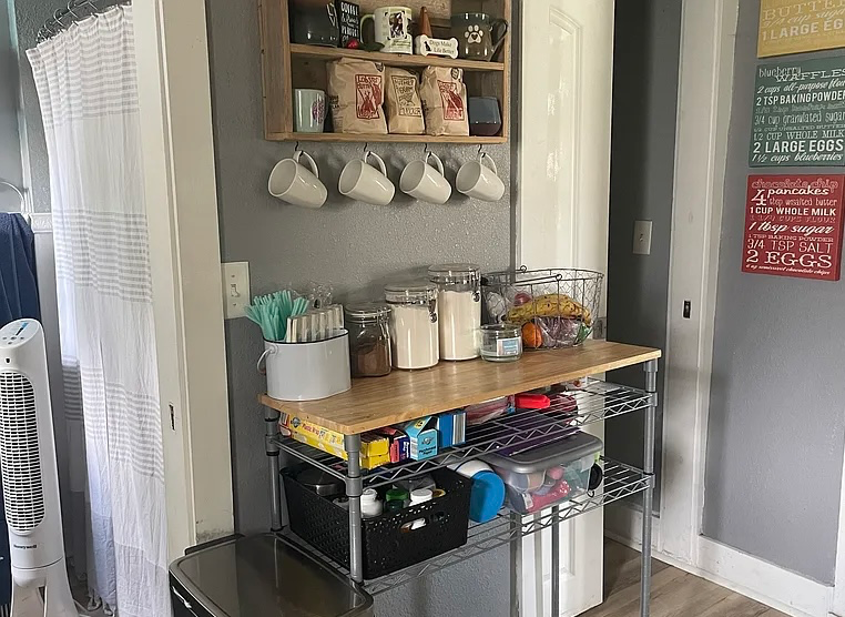 625 Milwaukee Ave Nw - Photo 6 of 10