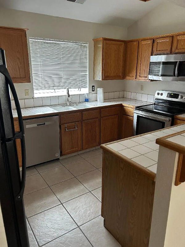 2821 Quarry Stone St - Photo 3 of 9