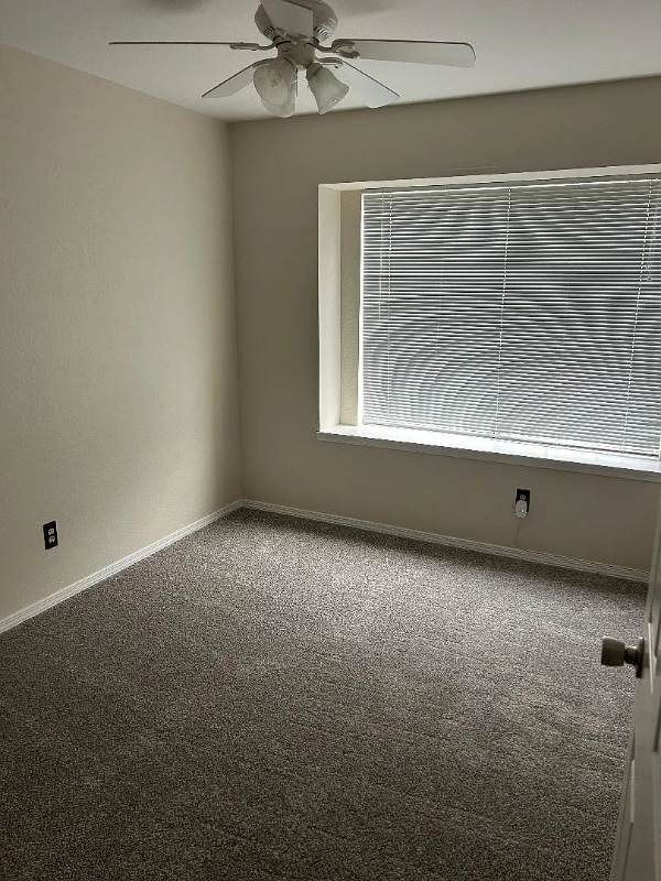 2821 Quarry Stone St - Photo 4 of 9