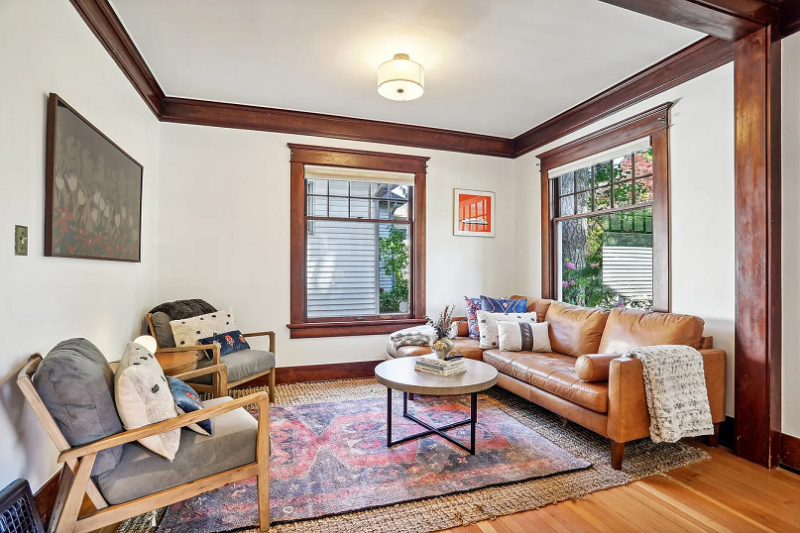 2631 46th Ave Sw - Photo 4 of 20