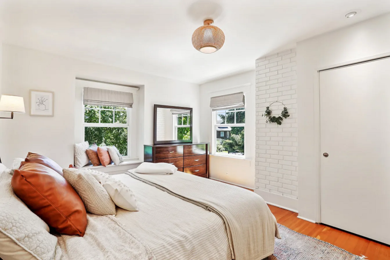 2631 46th Ave Sw - Photo 7 of 20