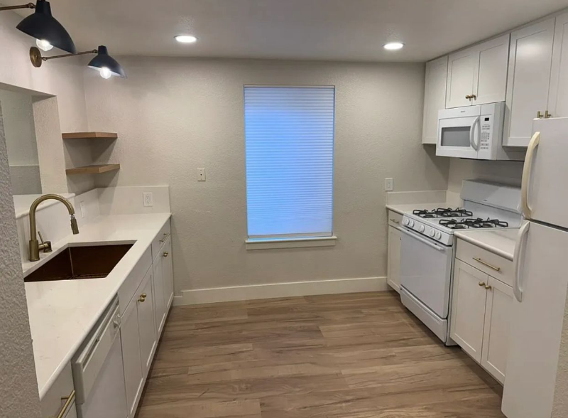 927 Stewart St #401 - Photo 4 of 5