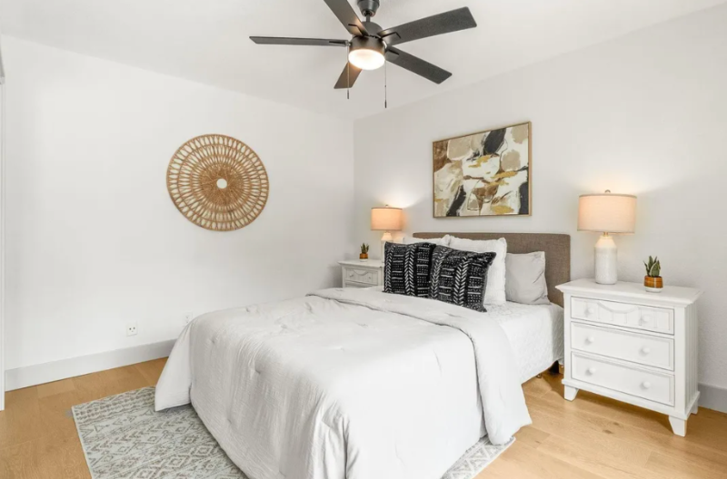 1380 Pauline Dr - Photo 3 of 7