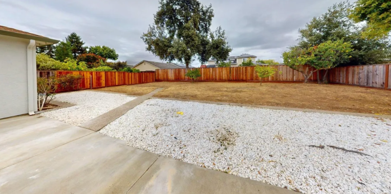 1380 Pauline Dr - Photo 5 of 7