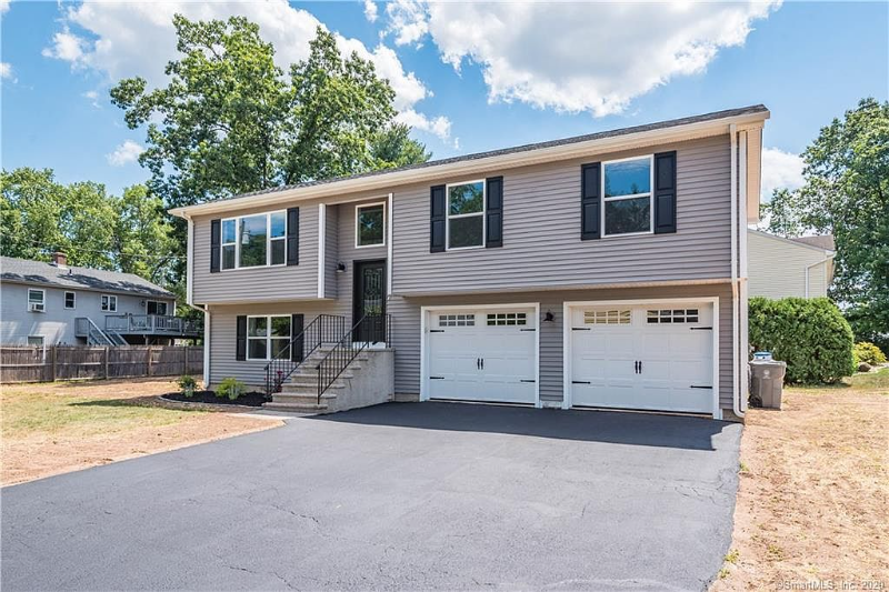 62 Plum Tree Rd - Photo 2 of 20