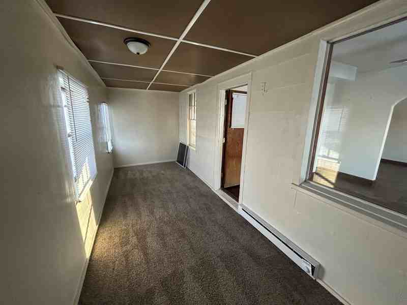 1897 E Newberry St - Photo 3 of 21