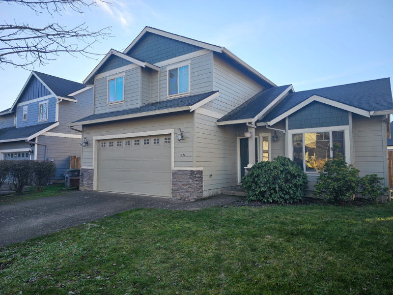 1127 Se Rollins Ave - Photo 2 of 20