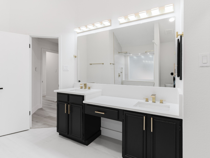 2409 Brookside Dr - Photo 5 of 14