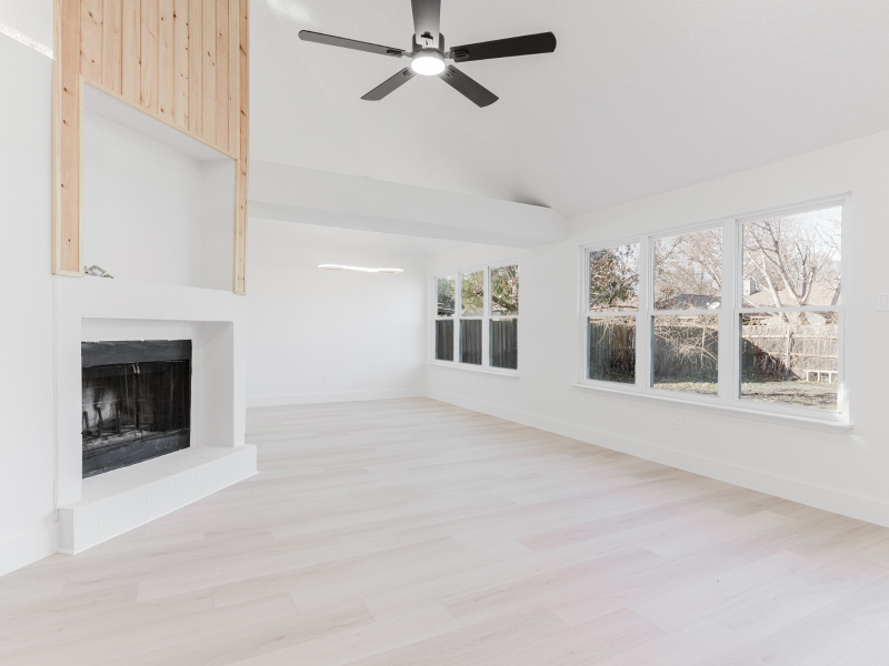 2409 Brookside Dr - Photo 6 of 14