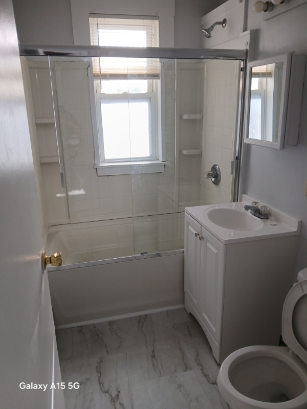 168 Oak St #3S - Photo 5 of 10