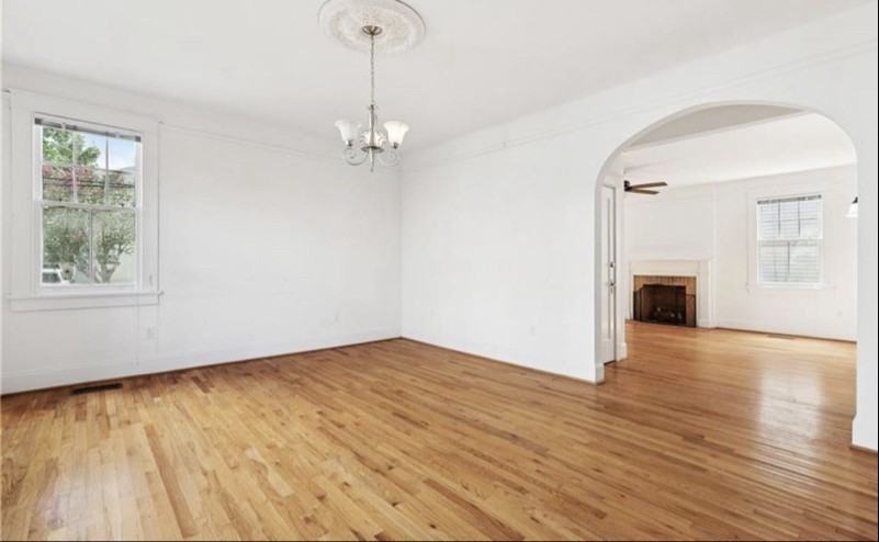 5526 S Galvez St - Photo 2 of 8