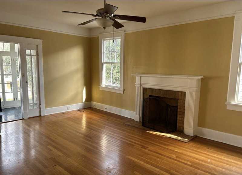 5526 S Galvez St - Photo 3 of 8