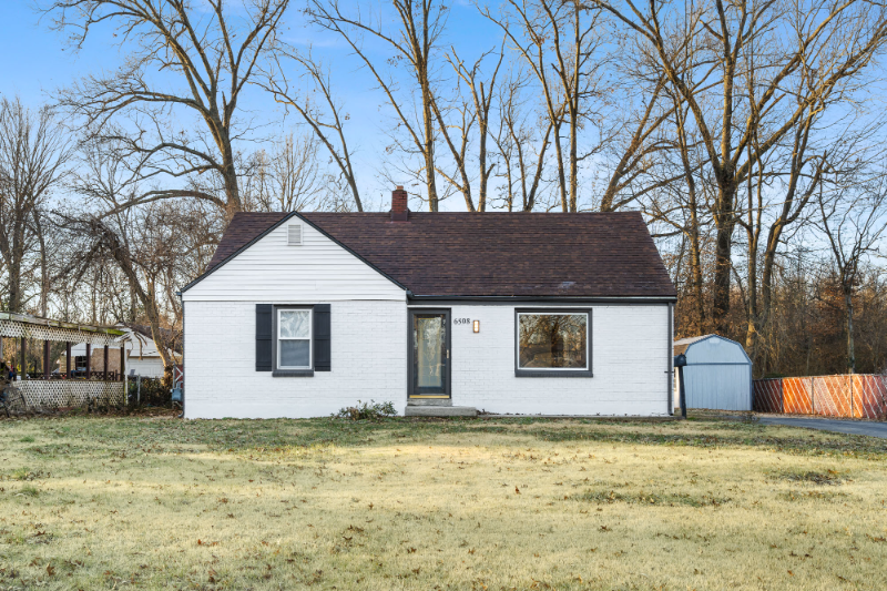 6508 South Dr - Photo 2 of 20