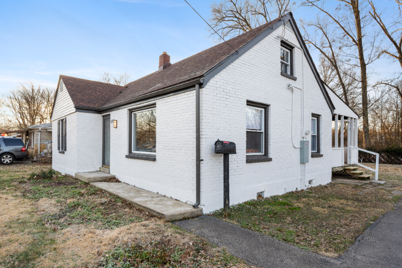 6508 South Dr - Photo 4 of 20