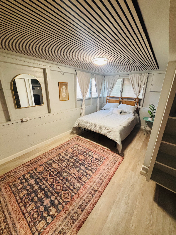 1111 Haihai St - Photo 2 of 7