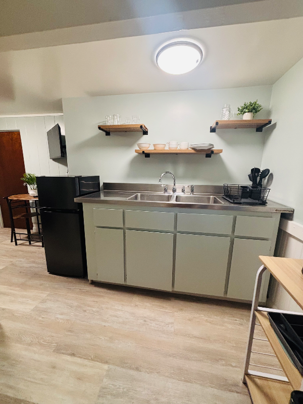 1111 Haihai St - Photo 4 of 7