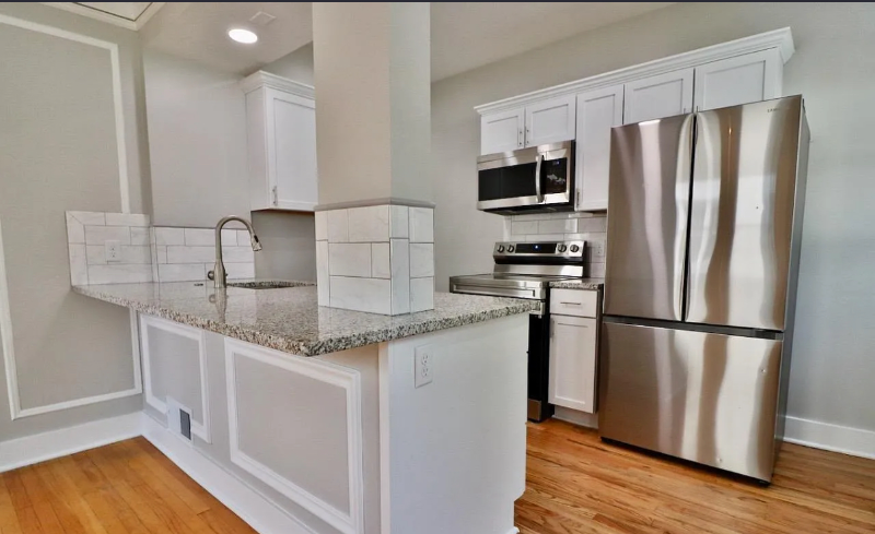 316 S 50th Ave - Photo 3 of 10